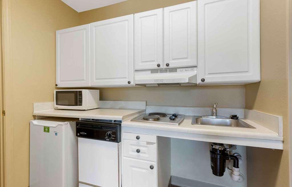 Extended Stay America Suites - Anchorage - Midtown Room photo
